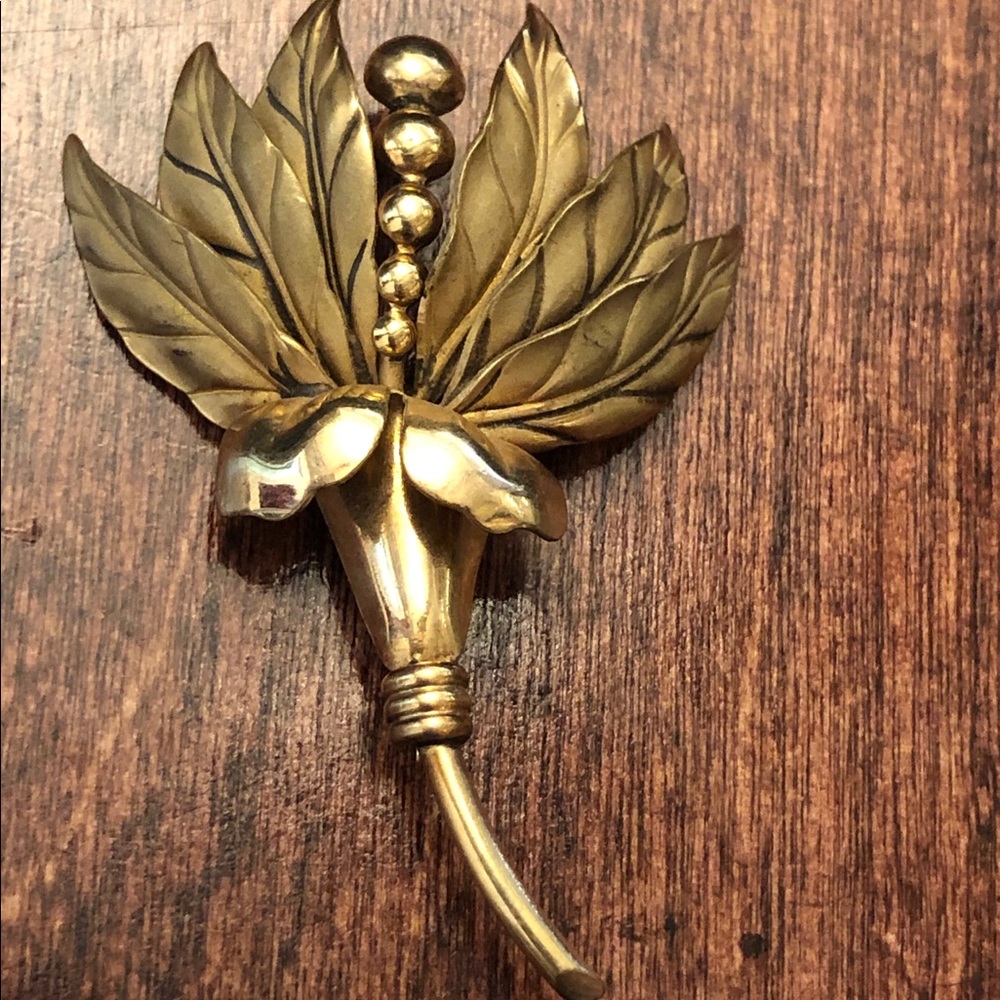 GF Vintage Floral Brooch
